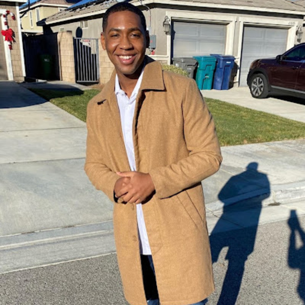 Meet your Posher, Khale'